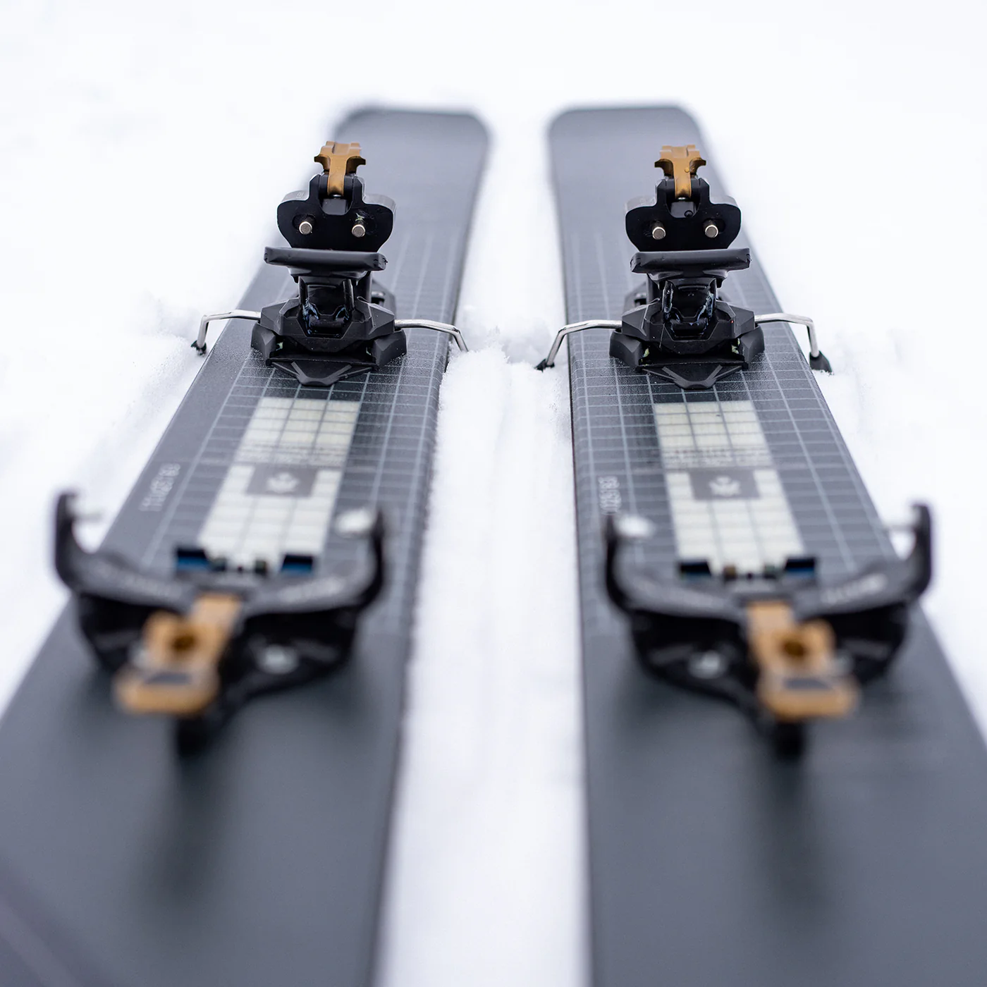 Crest 10  102  Тёмная бронза